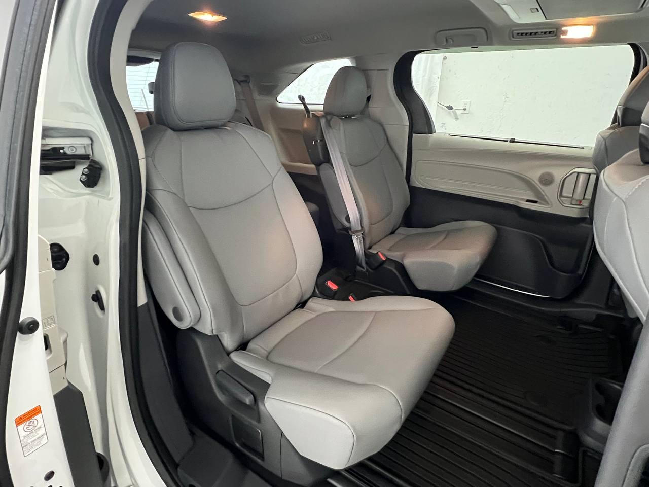 Toyota Sienna  2022