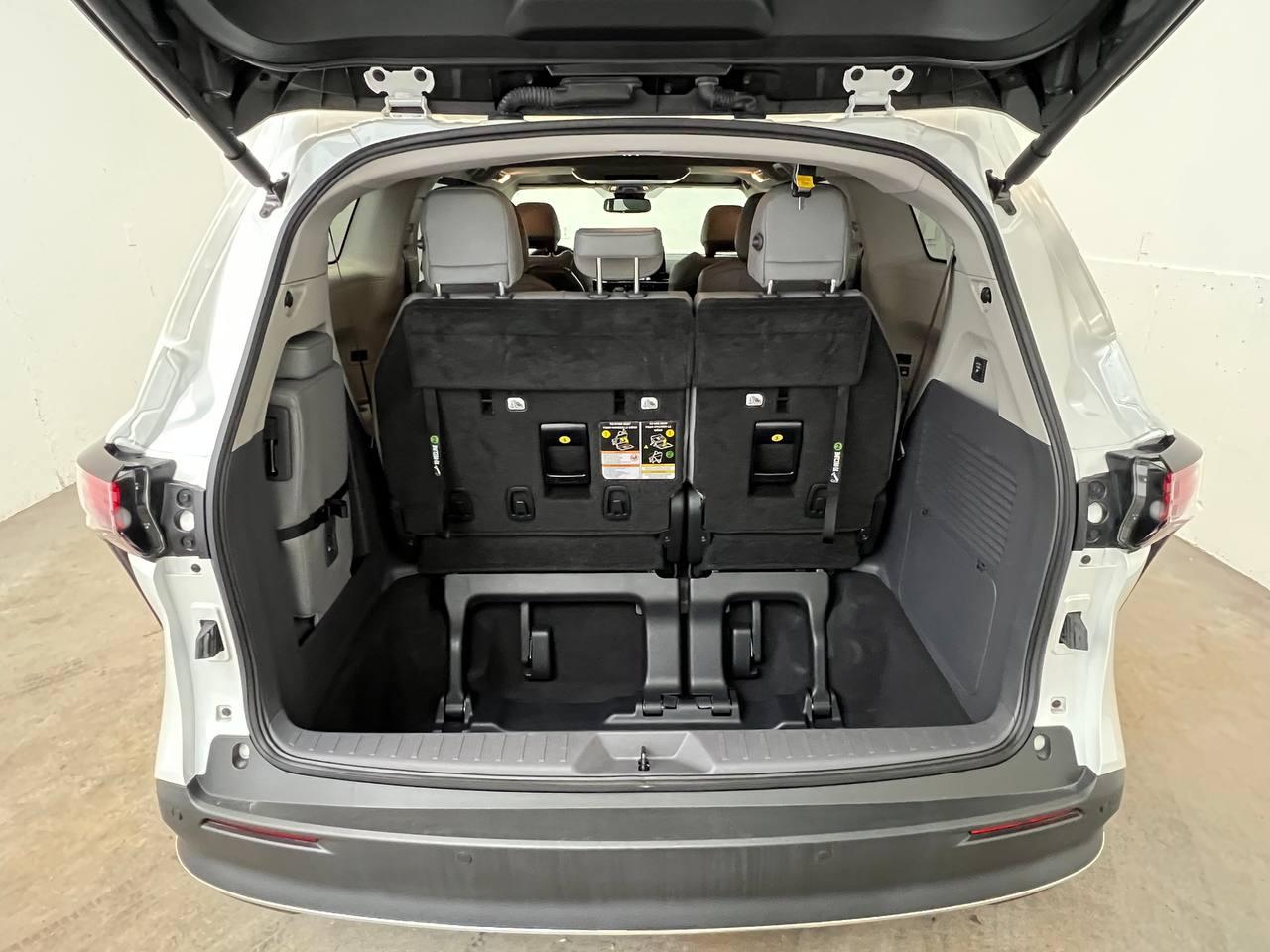Toyota Sienna  2022