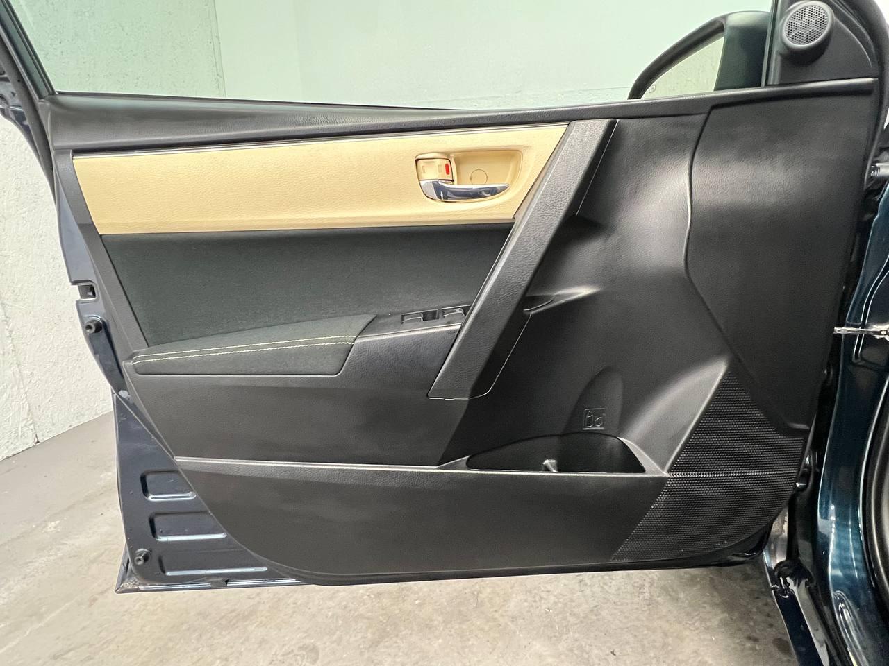 Toyota Corolla LE 2017