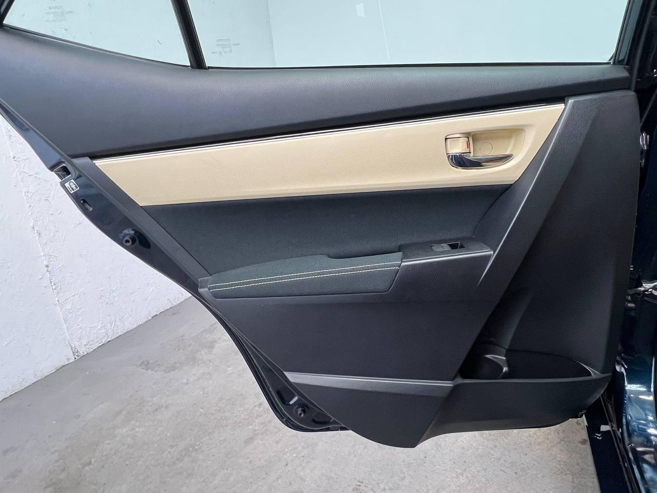 Toyota Corolla LE 2017