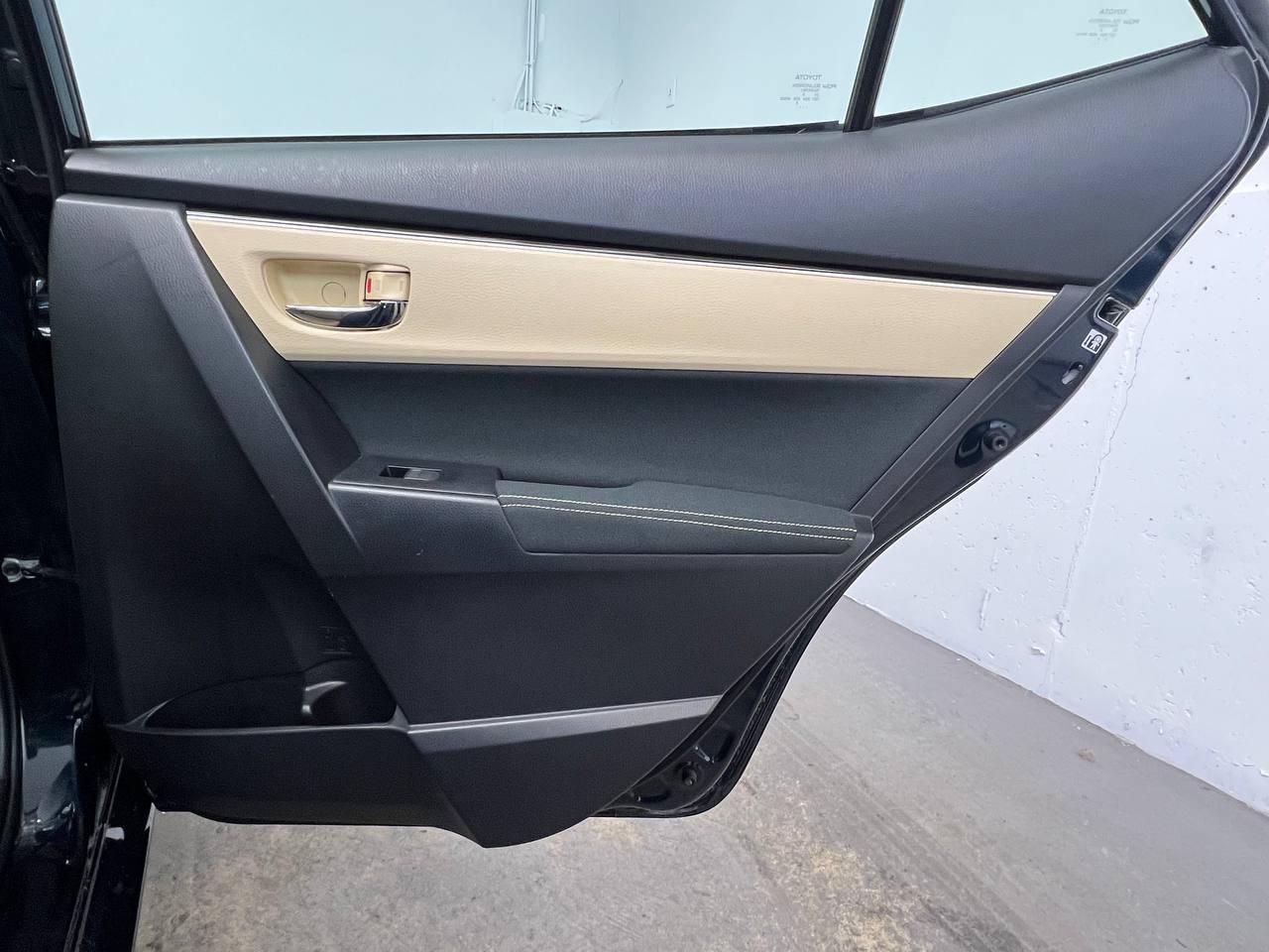 Toyota Corolla LE 2017