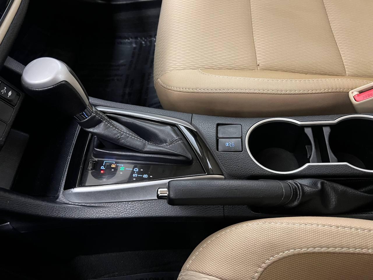 Toyota Corolla LE 2017