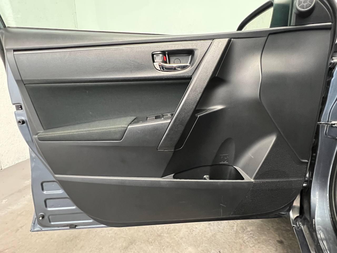 Toyota Corolla 50th Anniversary Special Edition CVT (Natl) 2017