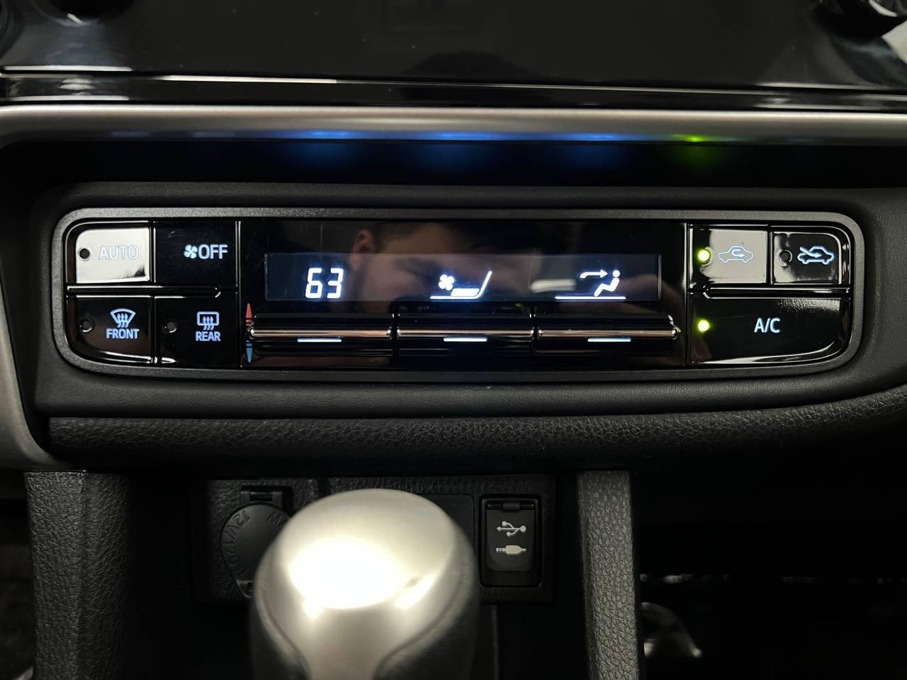 Toyota Corolla 50th Anniversary Special Edition CVT (Natl) 2017