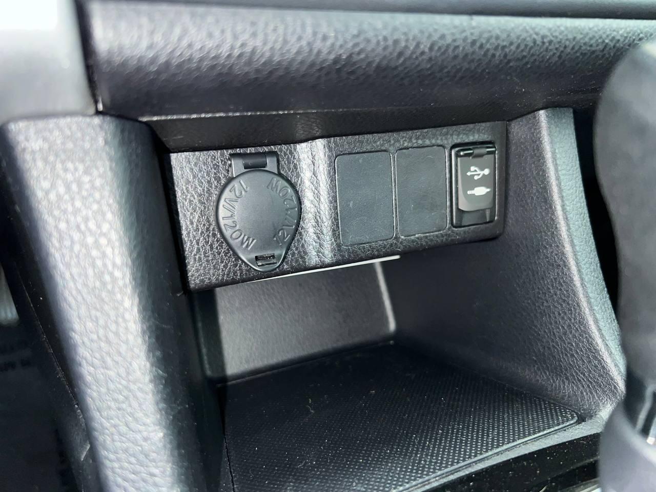 Toyota Corolla 50th Anniversary Special Edition CVT (Natl) 2017