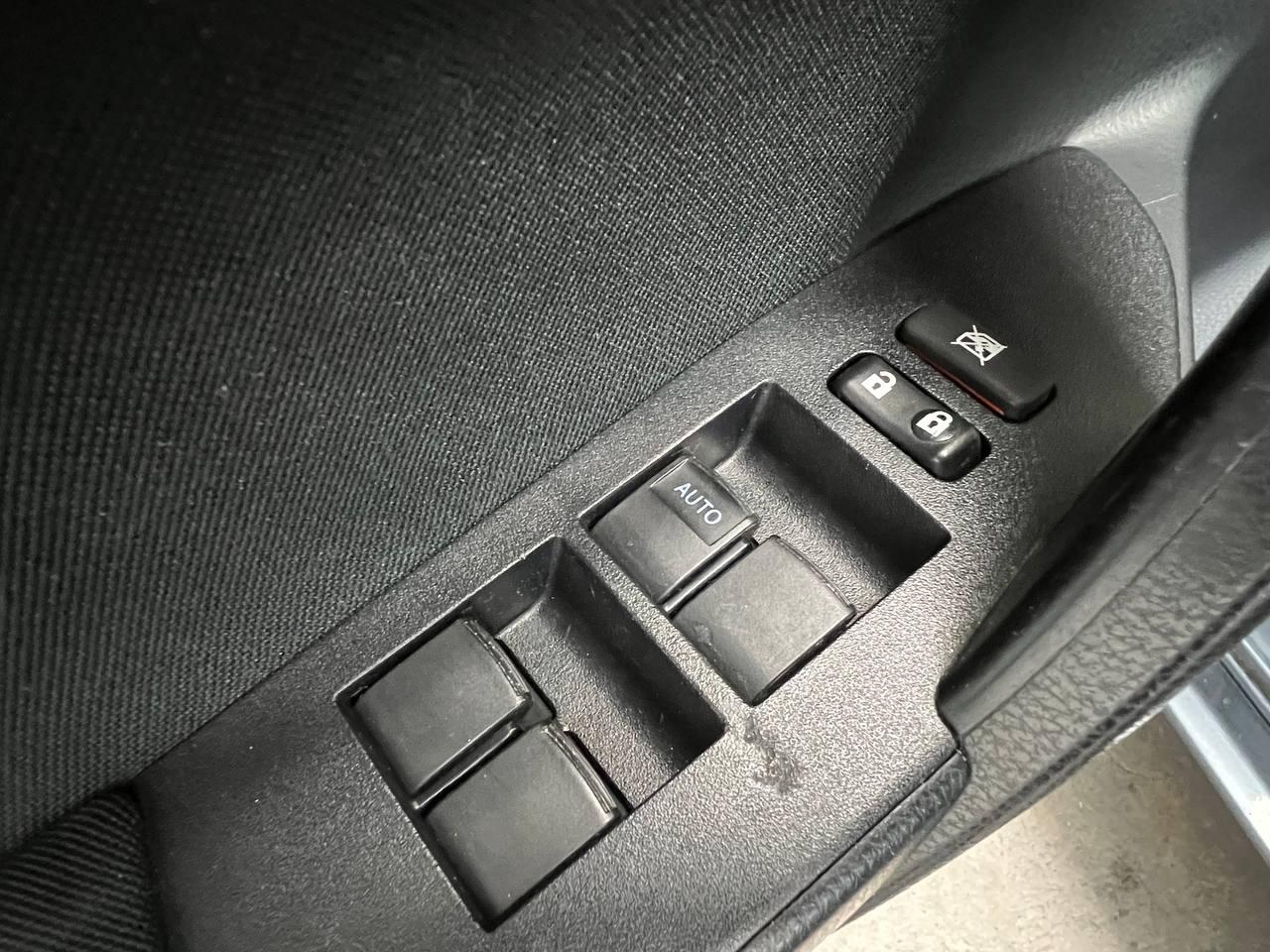 Toyota Corolla 50th Anniversary Special Edition CVT (Natl) 2017