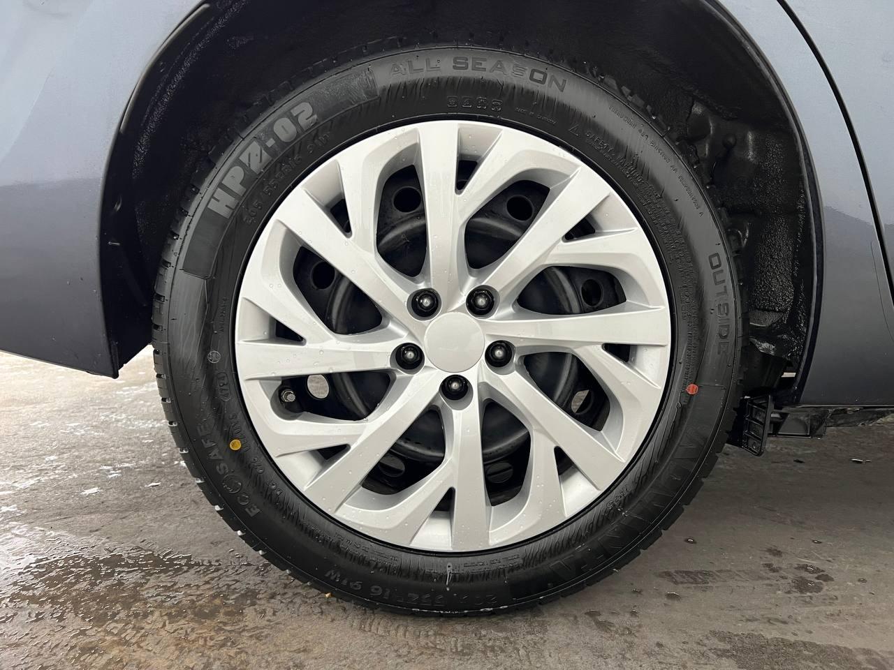 Toyota Corolla 50th Anniversary Special Edition CVT (Natl) 2017