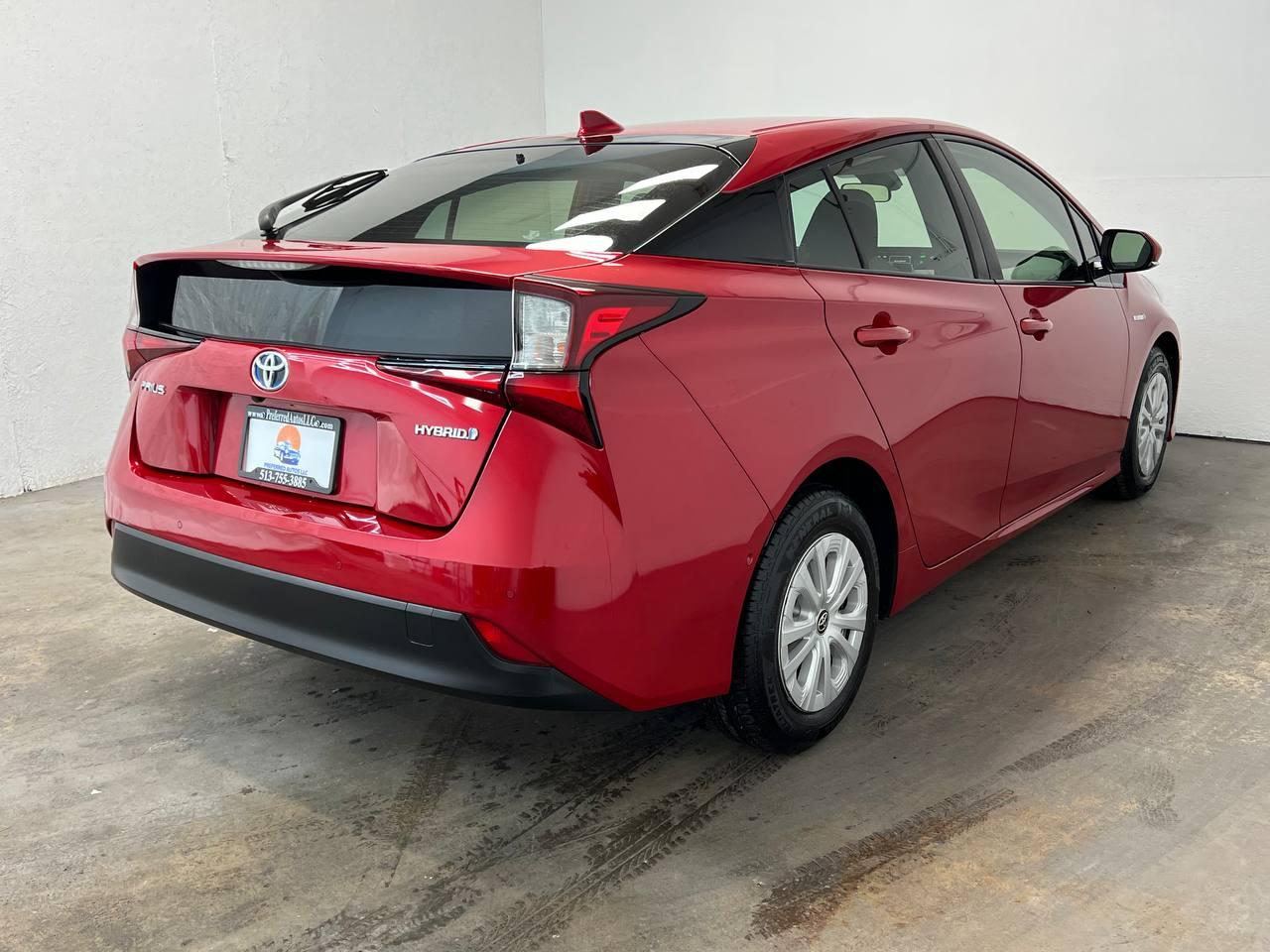 Toyota Prius LE 2019