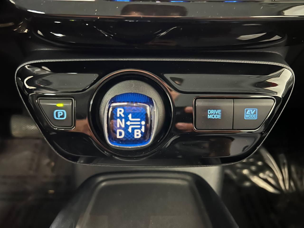 Toyota Prius LE 2019