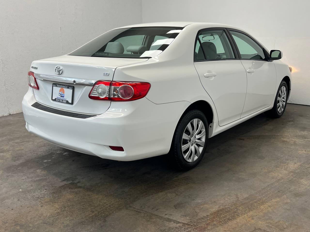 Toyota Corolla LE 2012