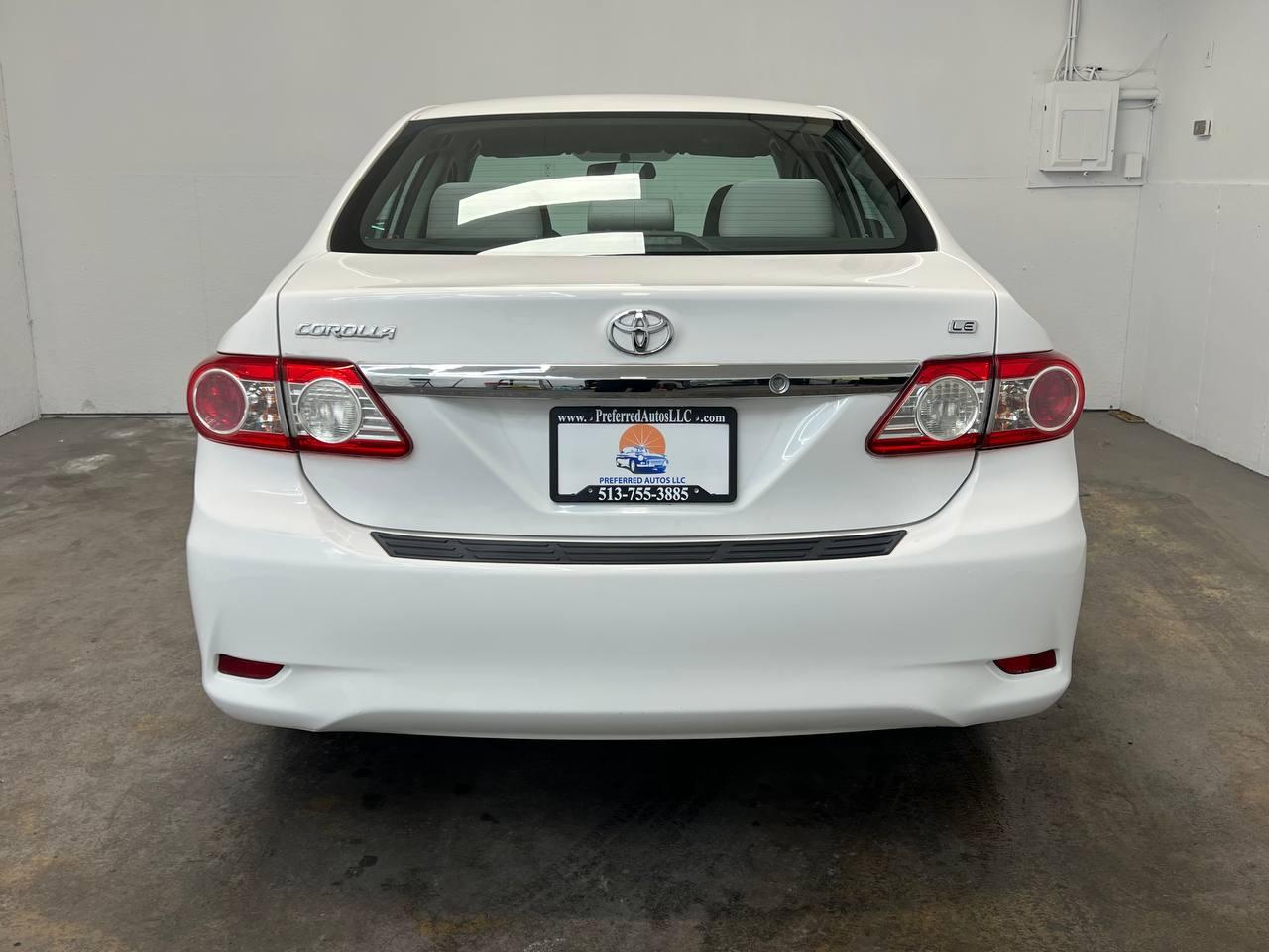 Toyota Corolla LE 2012