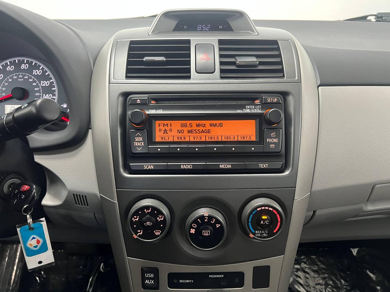 Toyota Corolla LE 2012