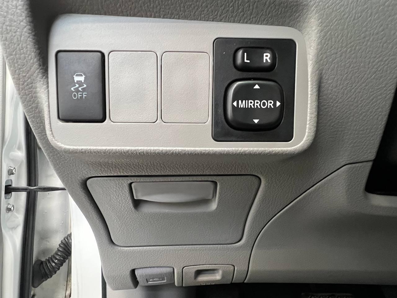 Toyota Corolla LE 2012
