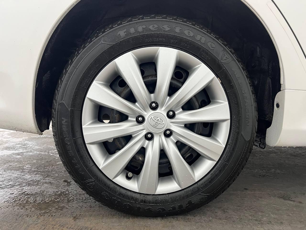 Toyota Corolla LE 2012