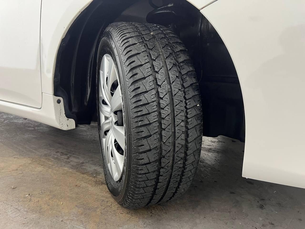 Toyota Corolla LE 2012