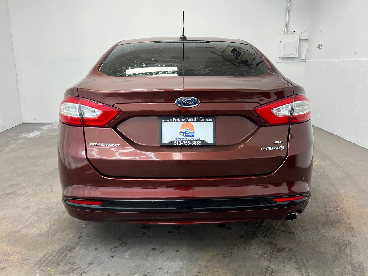 Ford Fusion SE Hybrid 2016