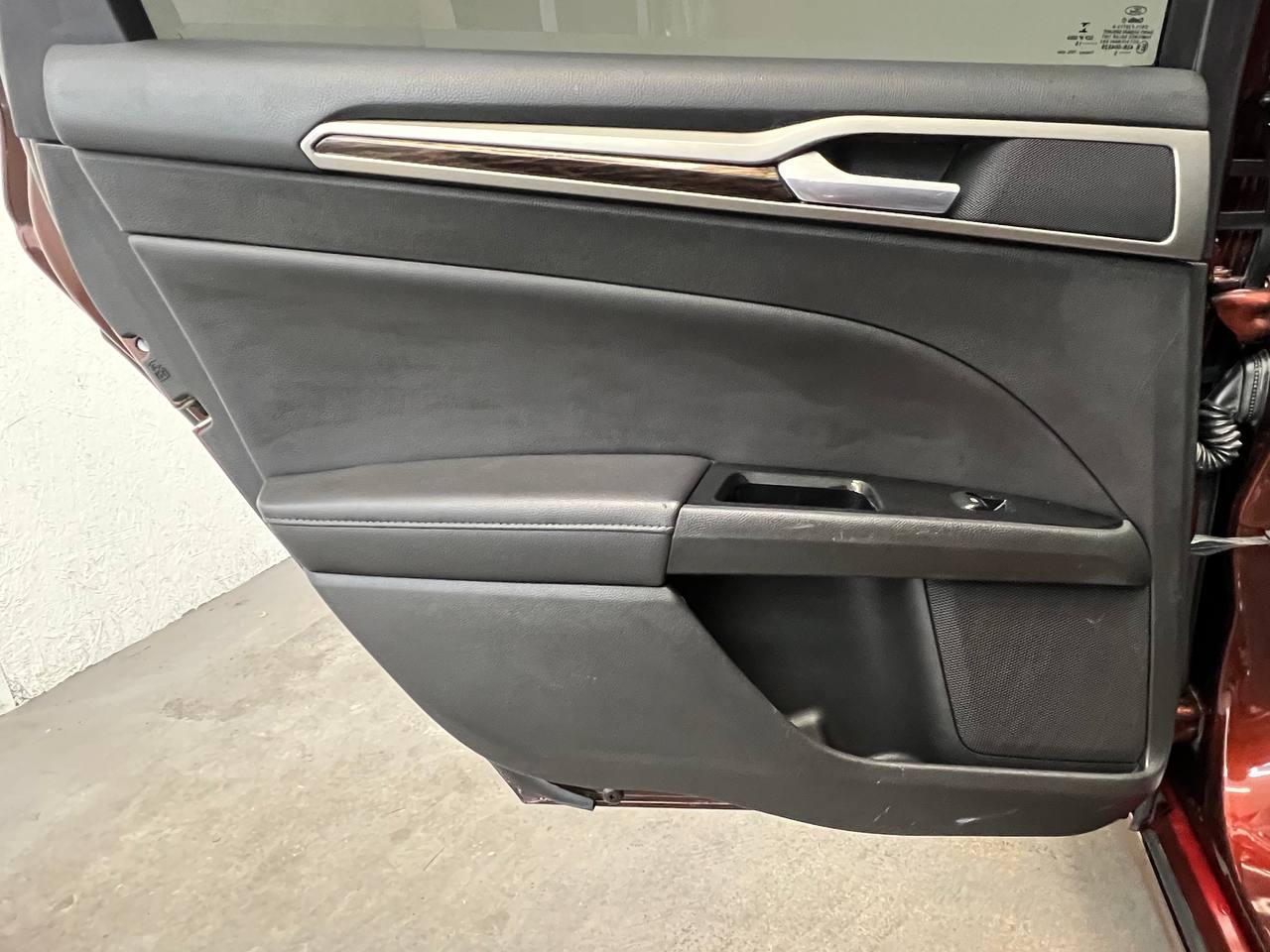 Ford Fusion SE Hybrid 2016