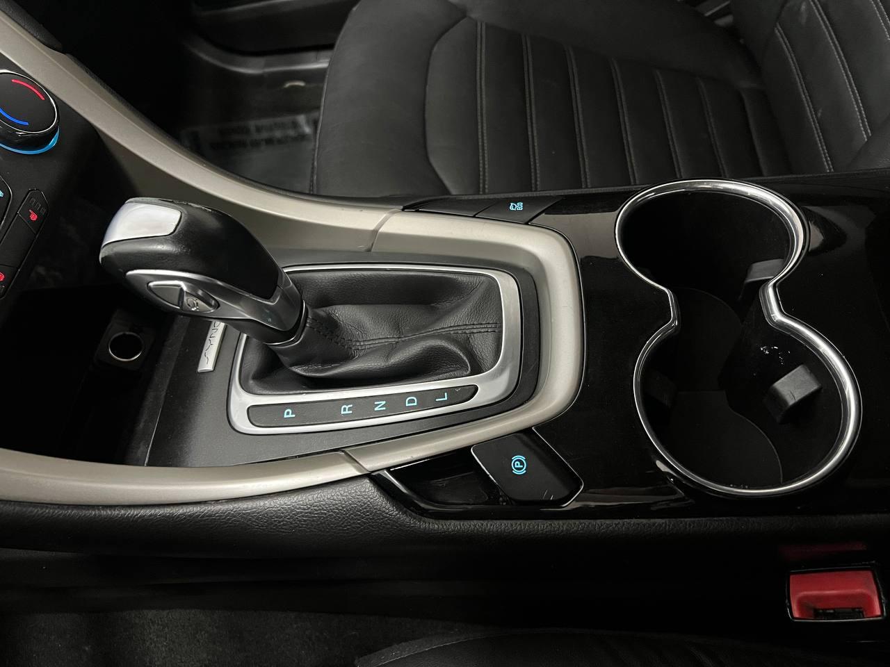 Ford Fusion SE Hybrid 2016