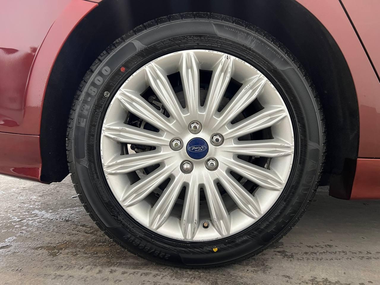 Ford Fusion SE Hybrid 2016