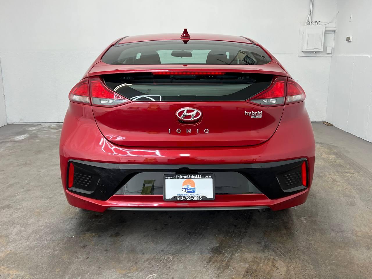 Hyundai Ioniq Hybrid Blue 2019