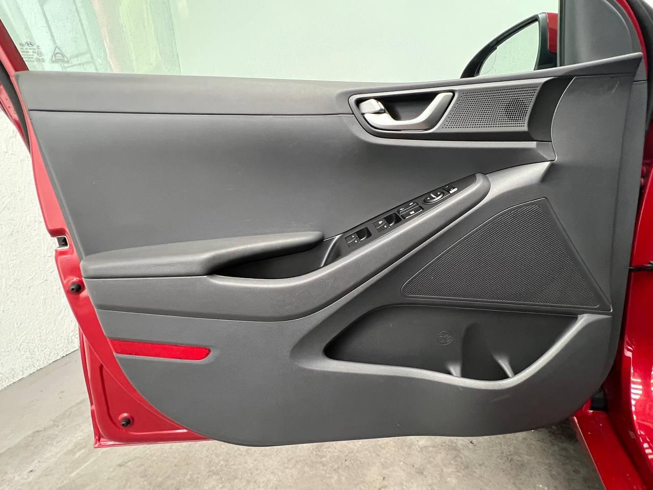 Hyundai Ioniq Hybrid Blue 2019