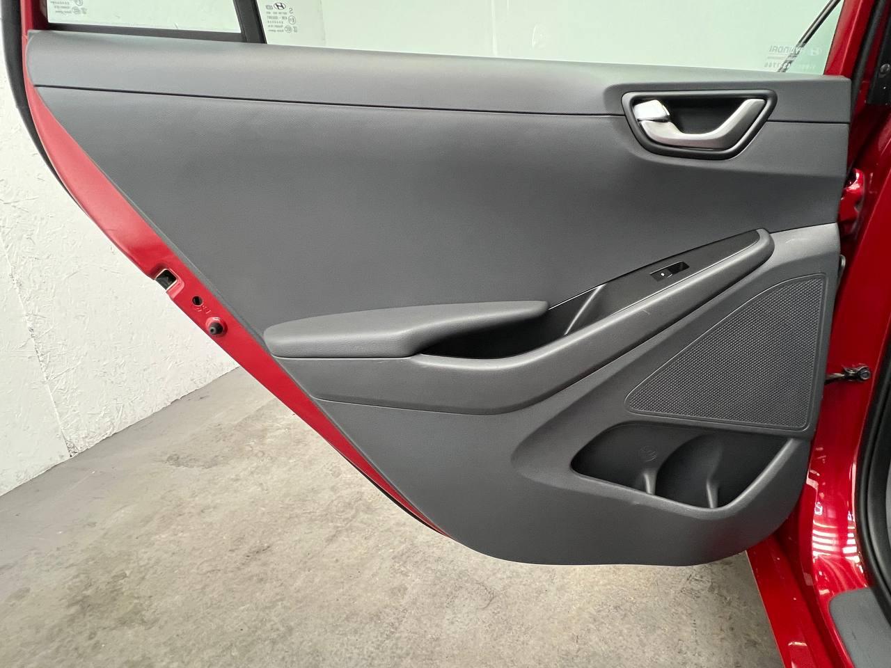 Hyundai Ioniq Hybrid Blue 2019