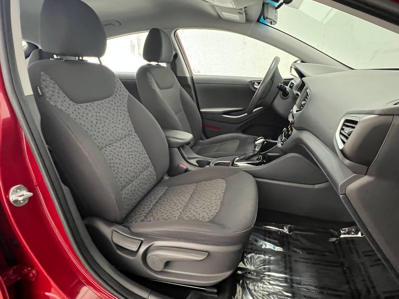 Hyundai Ioniq Hybrid Blue 2019