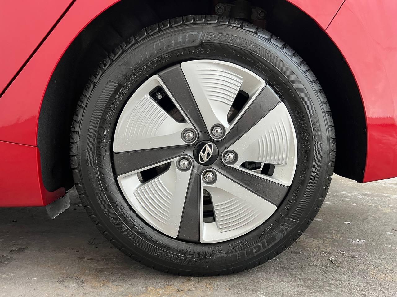 Hyundai Ioniq Hybrid Blue 2019