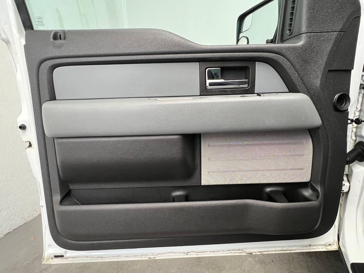 Ford F-150 2WD Reg Cab 126" XL 2013