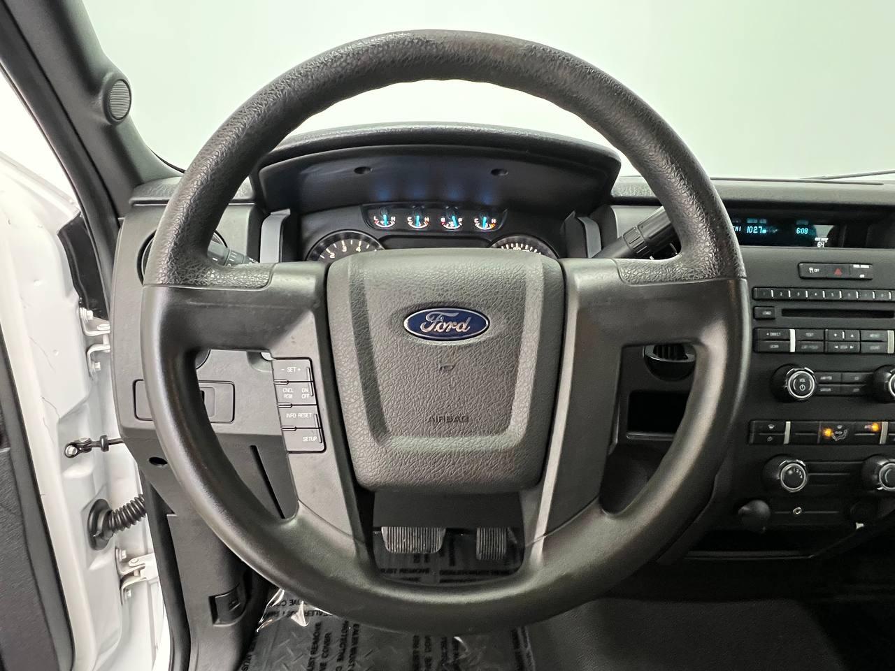 Ford F-150 2WD Reg Cab 126" XL 2013
