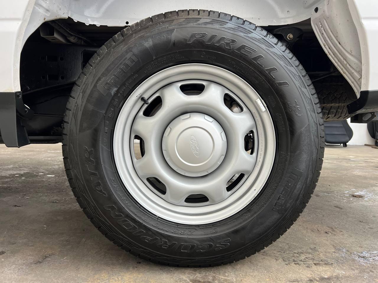 Ford F-150  2021