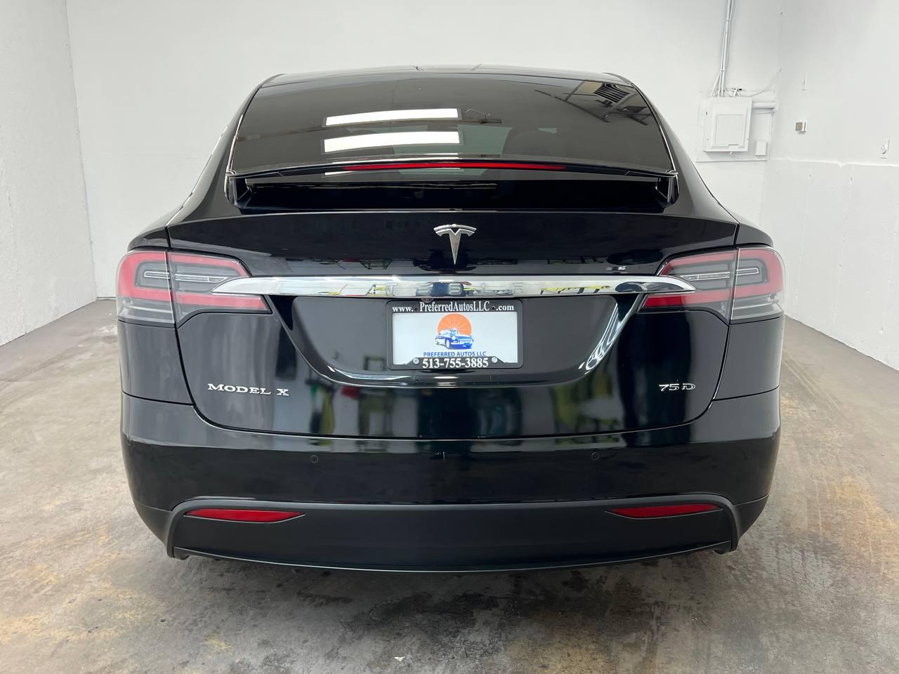 Tesla Model X 75D AWD 2018