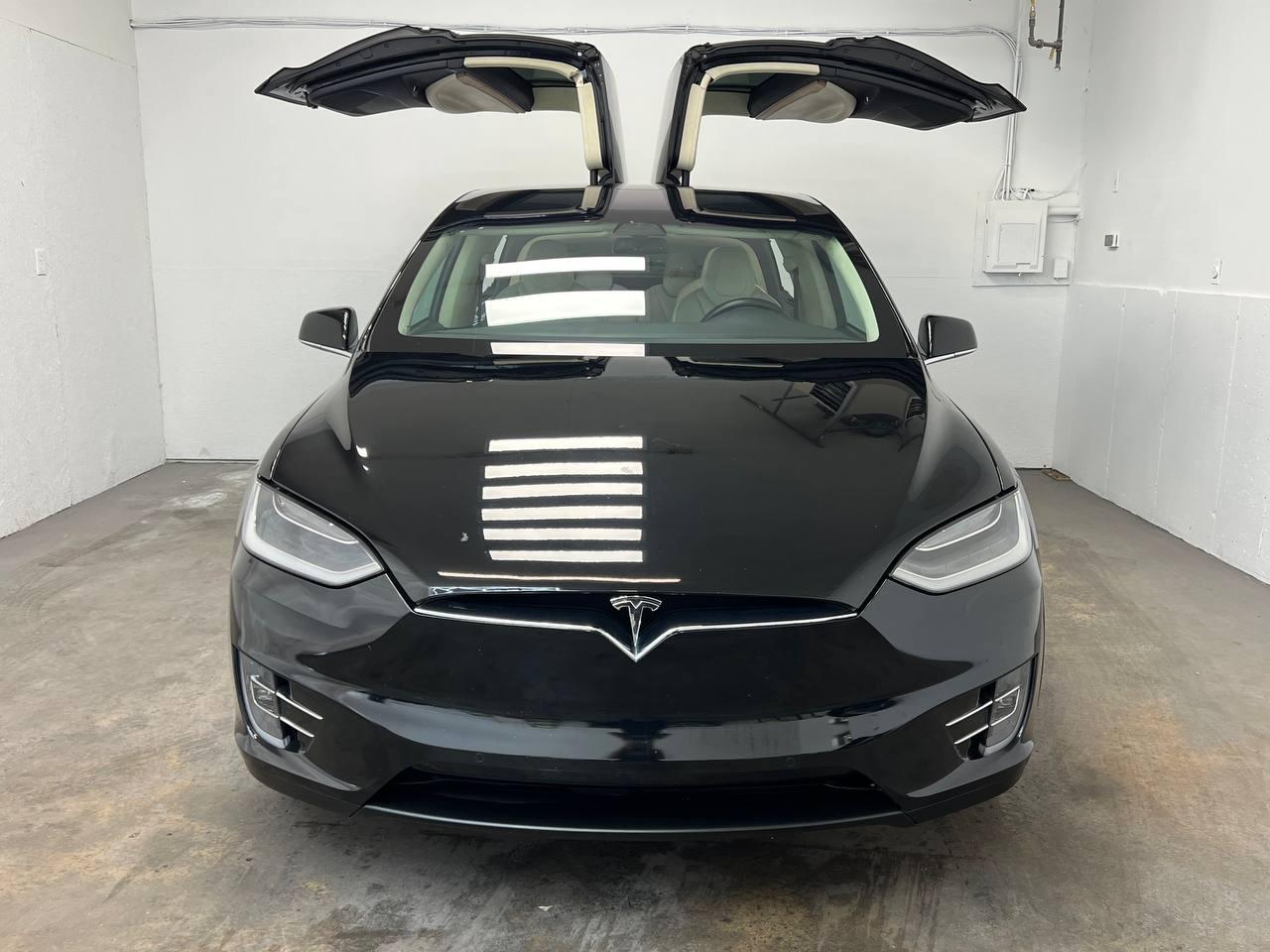 Tesla Model X 75D AWD 2018