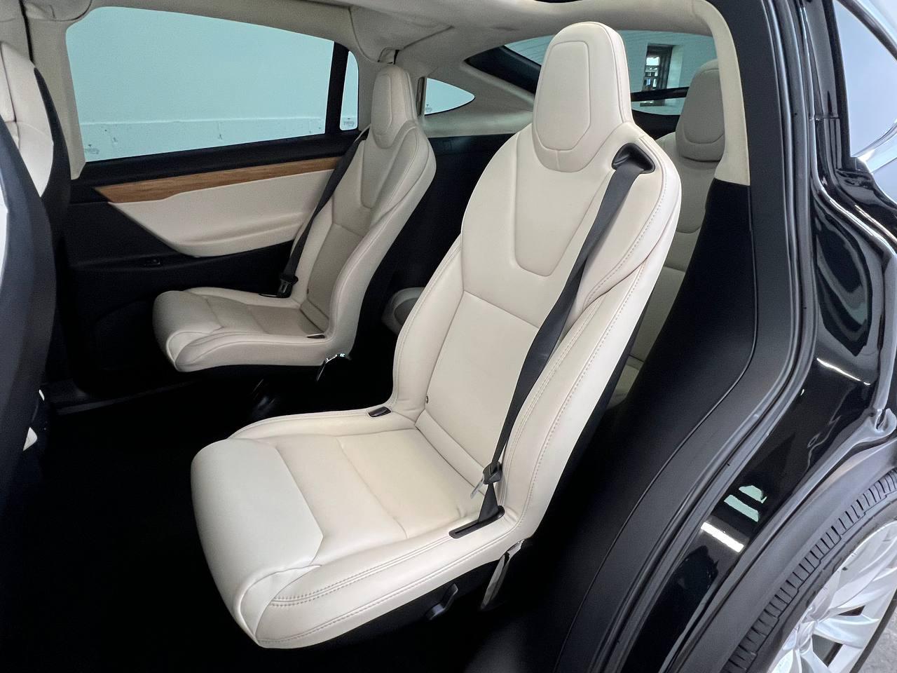 Tesla Model X 75D AWD 2018