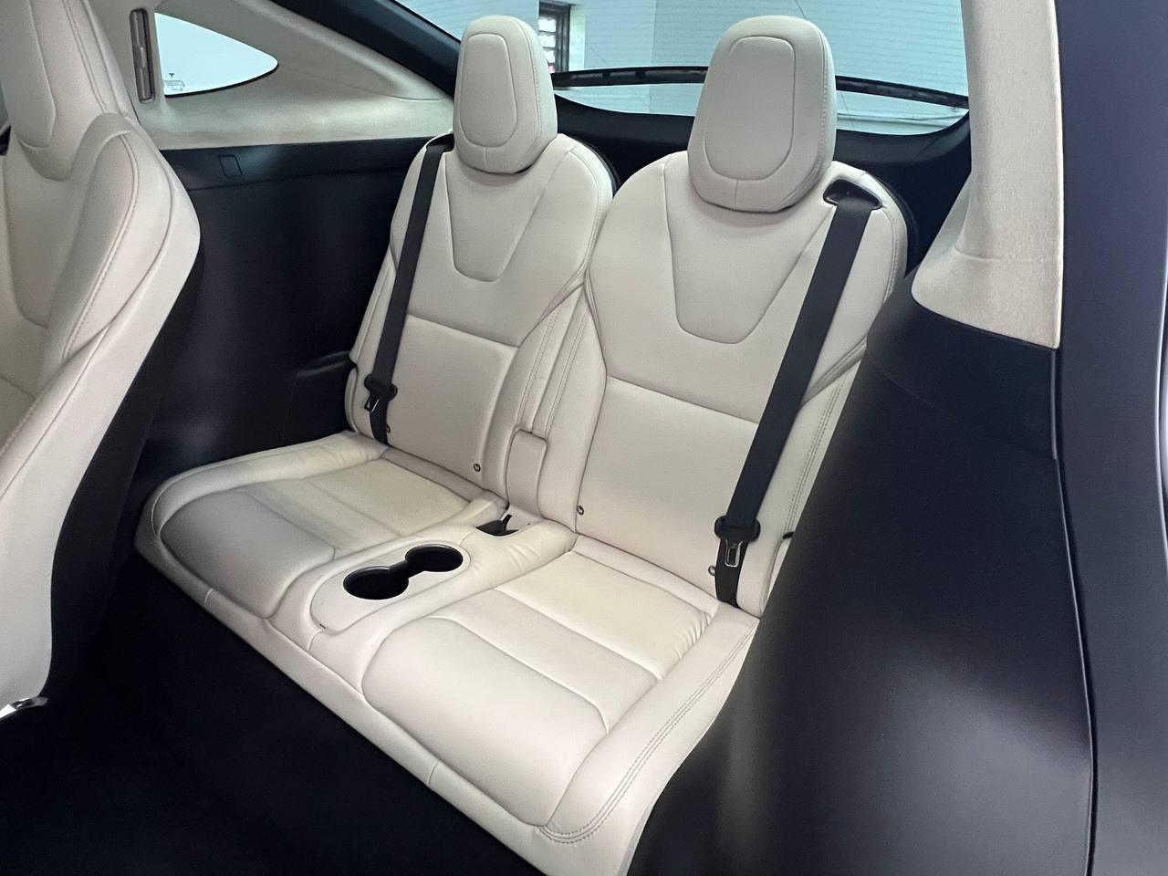 Tesla Model X 75D AWD 2018