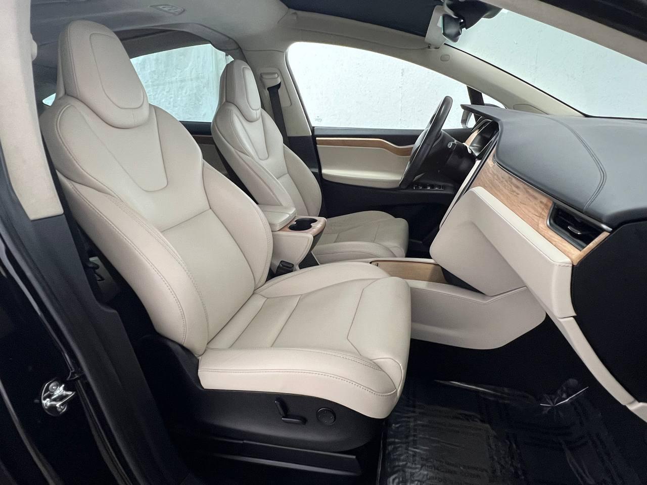 Tesla Model X 75D AWD 2018