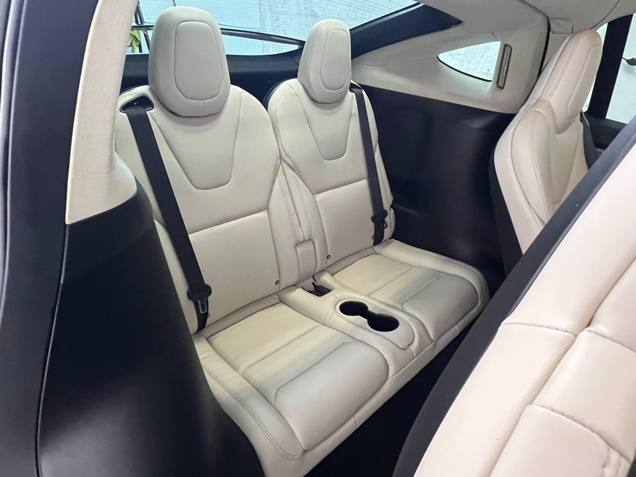 Tesla Model X 75D AWD 2018