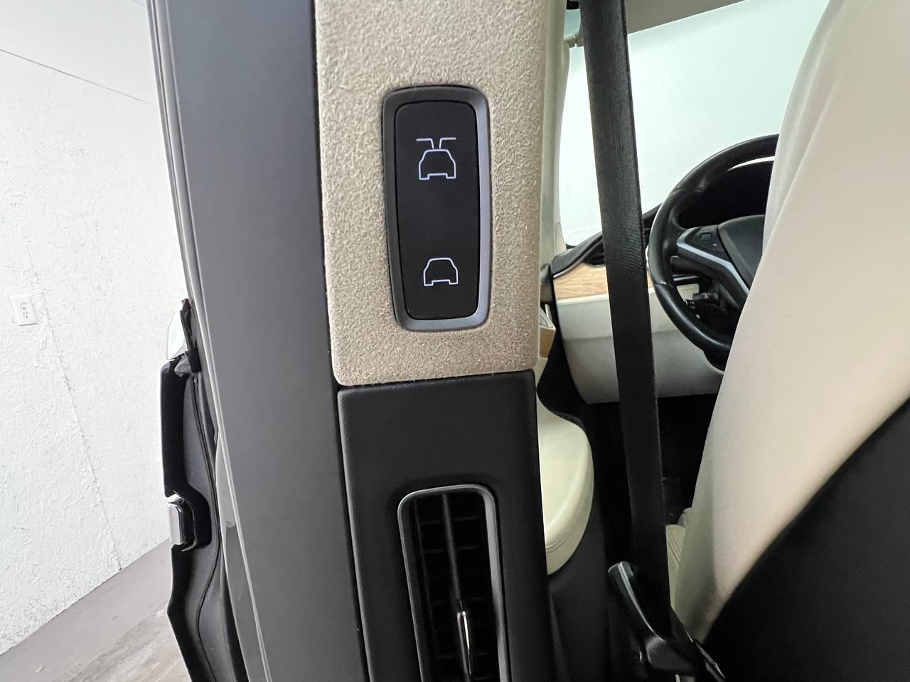Tesla Model X 75D AWD 2018