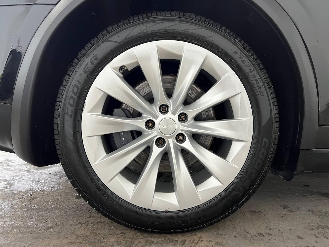 Tesla Model X 75D AWD 2018