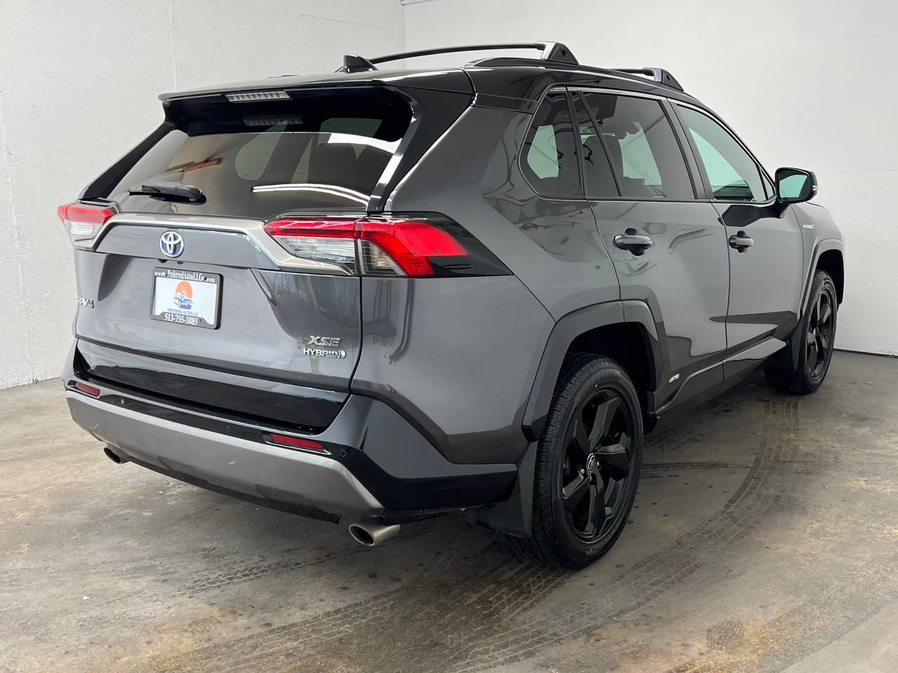 Toyota RAV4 Hybrid XSE AWD (Natl) 2021