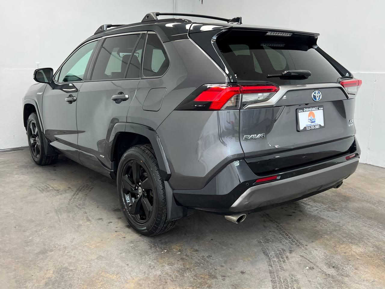 Toyota RAV4 Hybrid XSE AWD (Natl) 2021