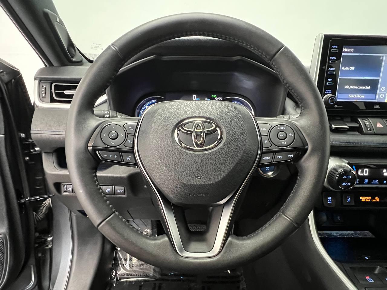 Toyota RAV4 Hybrid XSE AWD (Natl) 2021