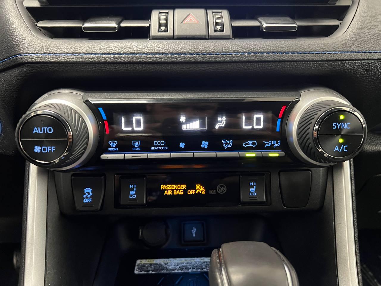 Toyota RAV4 Hybrid XSE AWD (Natl) 2021