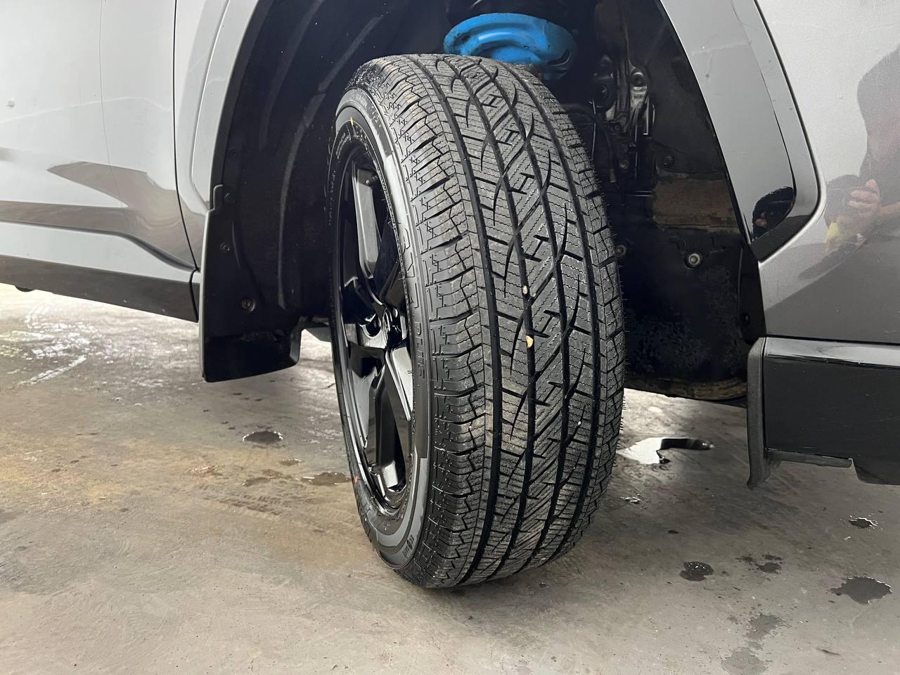Toyota RAV4 Hybrid XSE AWD (Natl) 2021