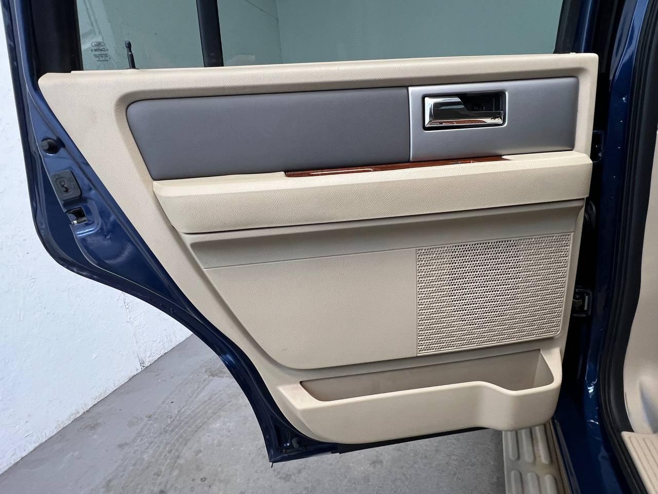 Ford Expedition 4WD 4dr Eddie Bauer 2009