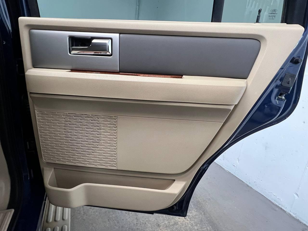 Ford Expedition 4WD 4dr Eddie Bauer 2009