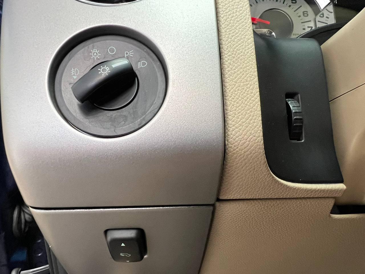 Ford Expedition 4WD 4dr Eddie Bauer 2009