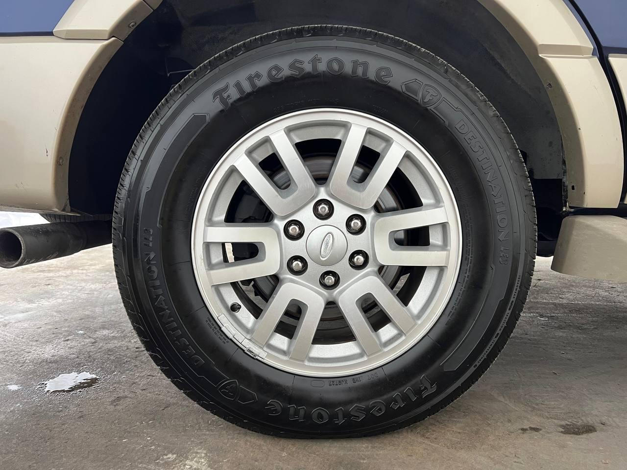 Ford Expedition 4WD 4dr Eddie Bauer 2009