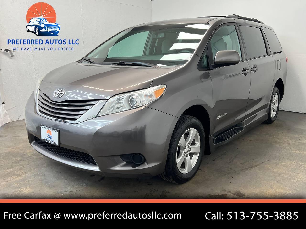 Toyota Sienna  2015