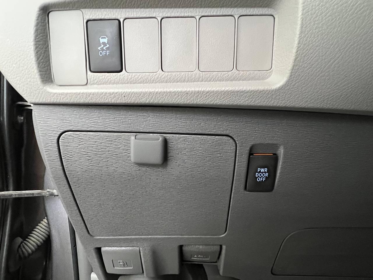 Toyota Sienna  2015